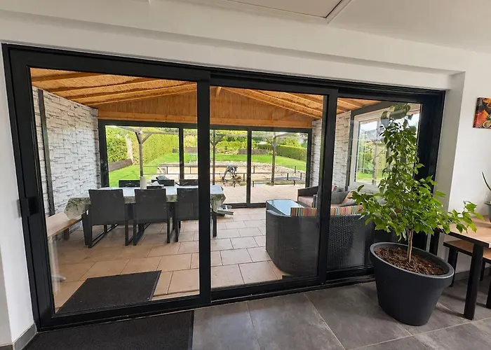 Holiday home Airport House & Free Parking *