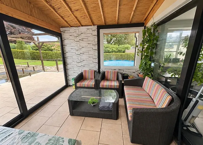 Airport House & Free Parking Holiday home *